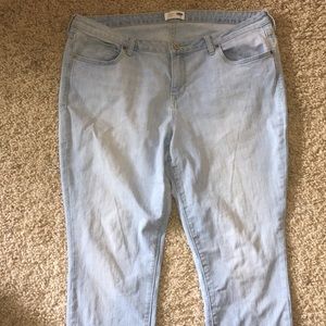 Old Navy Jeans - Straight Fit light wash Old Navy Jeans Old Navy Jeans - Straight Fit light wash Old Navy Jeans